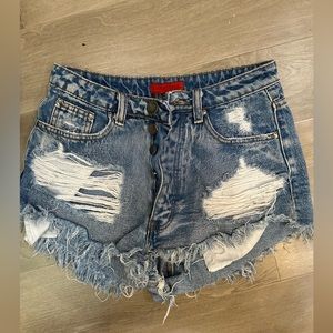 Signature jean shorts